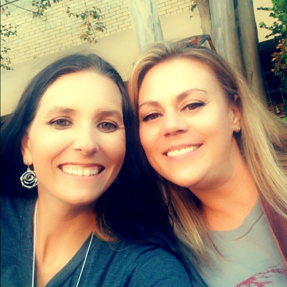 Meet your Posher, Janie - Picture 2 of 2